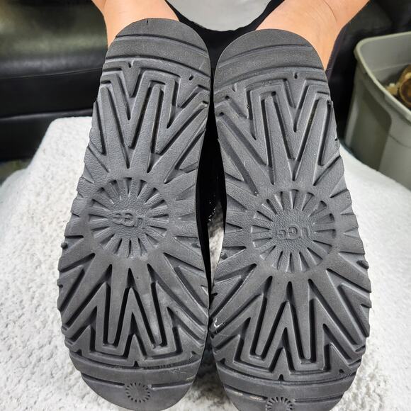 UGG Classic Gem Mini Black Boots Women's bootie size 9 - Picture 6 of 7